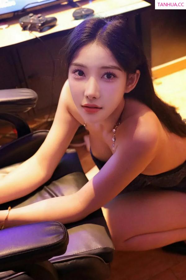   [XiuRen]高清写真图 2025.09.22 No.10794 梨霜儿 电竞少女第41张图片